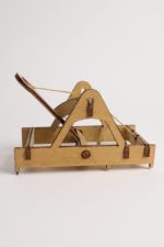 THROWIE – Ahşap Mancınık STEM Kiti (Lastik Güçlü Fırlatma Mekanizması) - Görsel 3