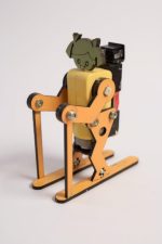 GLIDIE – Motorlu Kayakçı Robot Kiti (Ahşap + Mekanik Hareket STEM Seti) - Görsel 3