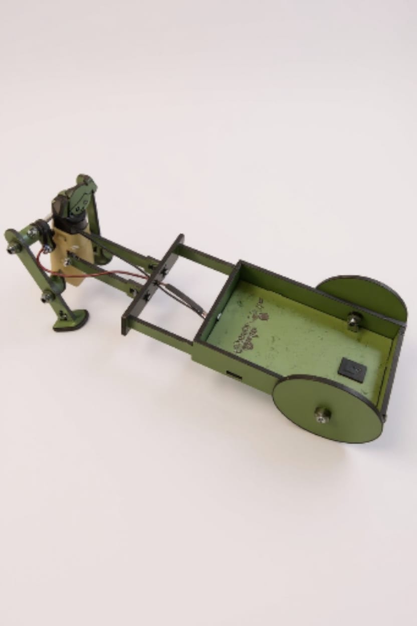 WhatsApp Görsel 2025-12-17 saat 14.36.21_52940bc2 TROLIE – Mekanik Yürüyen Robot Kiti (Ahşap DIY Model – Motorlu Sistem) - Görsel 1